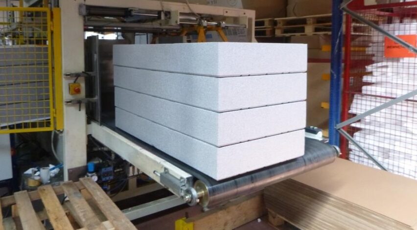 Produkcja styropianu formowanego w prasie